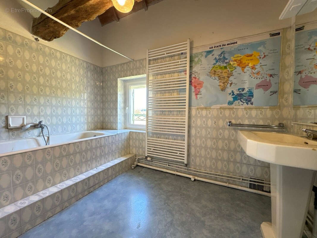 Maison à SAINT-SYLVESTRE-SUR-LOT