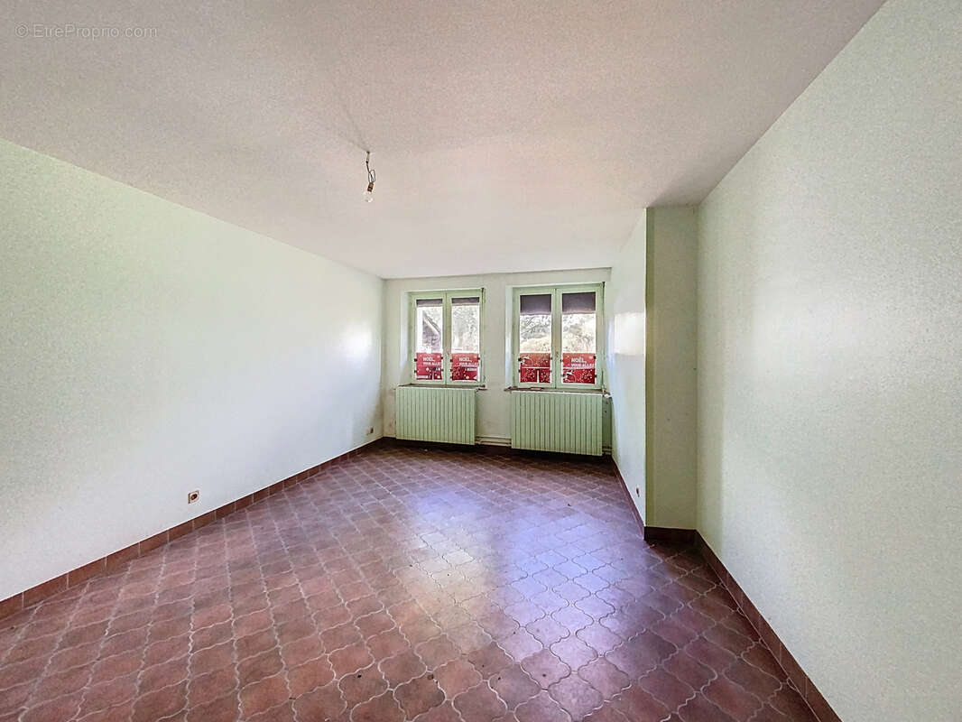 Maison de village a conforter - photo 13