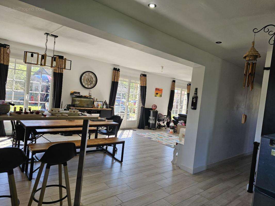 Maison à HONGUEMARE-GUENOUVILLE