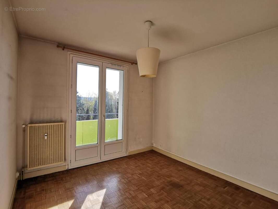   - Appartement à AUBENAS