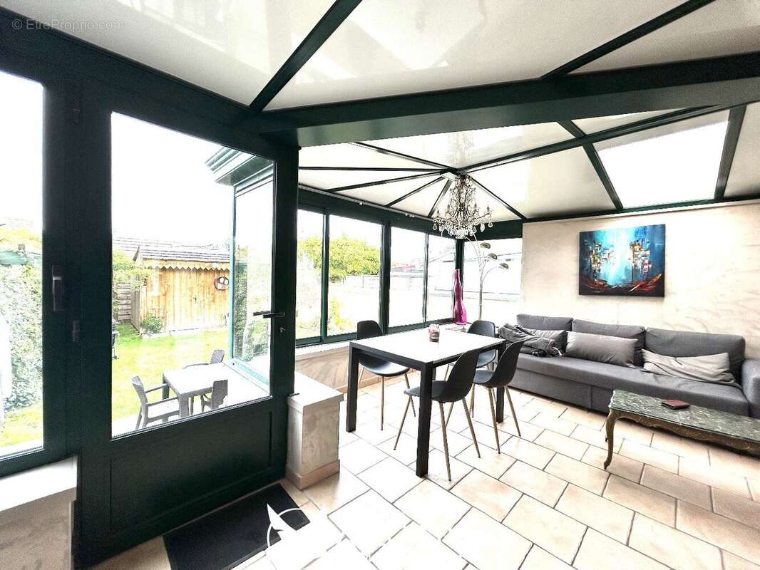 Maison à OUISTREHAM