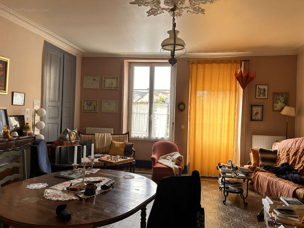 Maison à PRISSAC