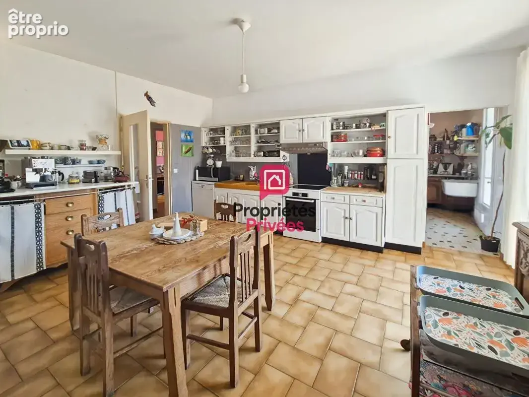 LE TEICH - 183 m² + 1 825 m² de terrain  Maison familiale à potentiel - photo 8