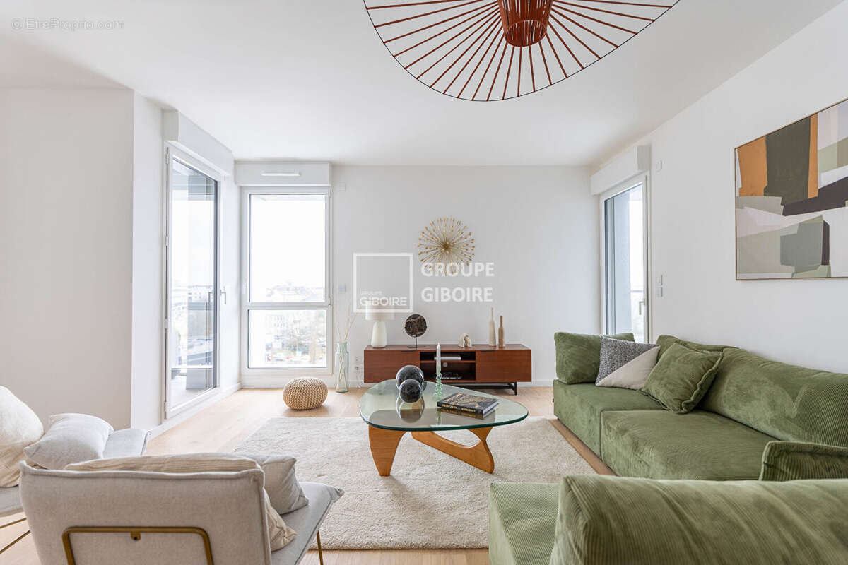 A VENDRE - AGENCE GIBOIRE - Appartement Vannes 6 pièces 142 m² - photo 2
