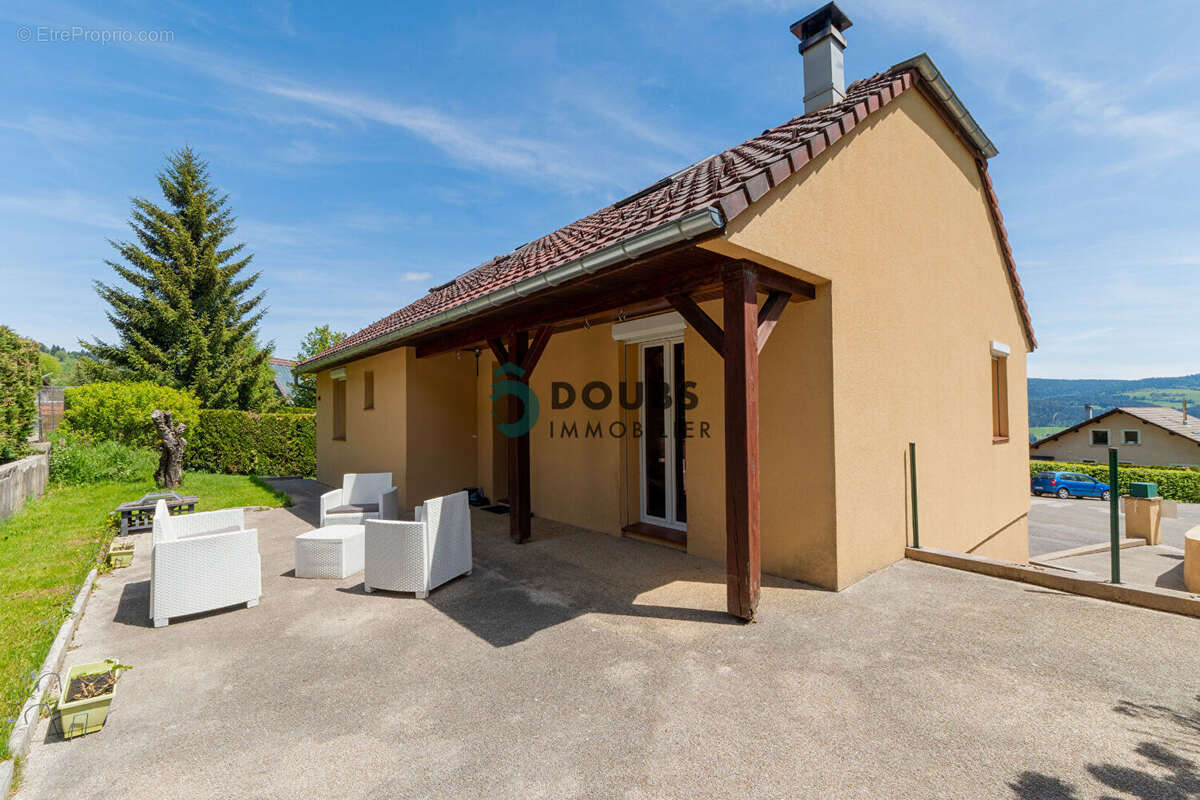Maison à MORTEAU