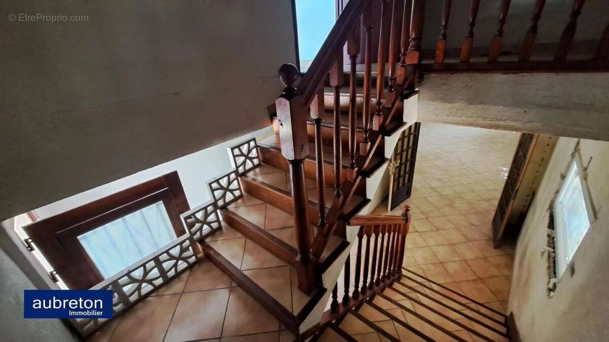 Maison 149 m² à Vinay  - photo 14
