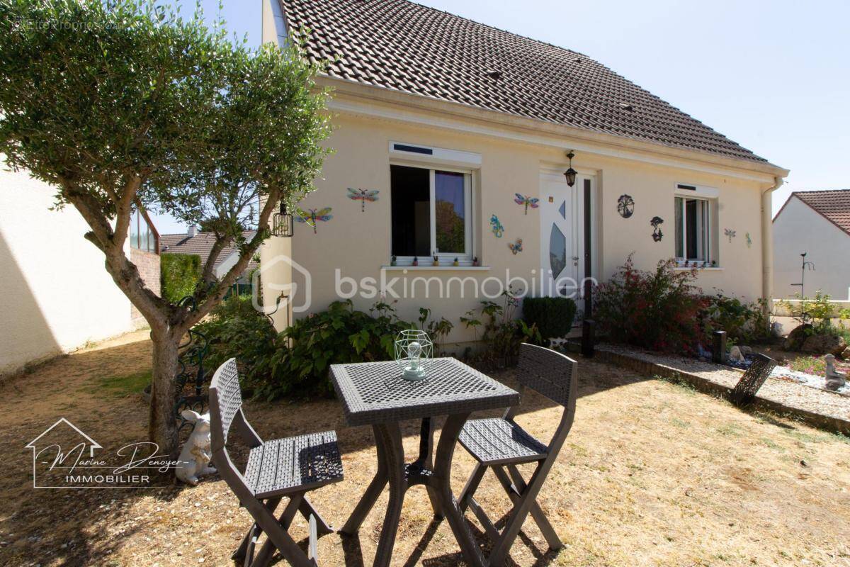 Maison à LA FERTE-ALAIS