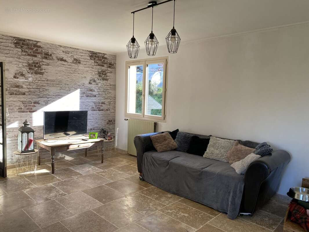 Maison à PEYRAT-LE-CHATEAU