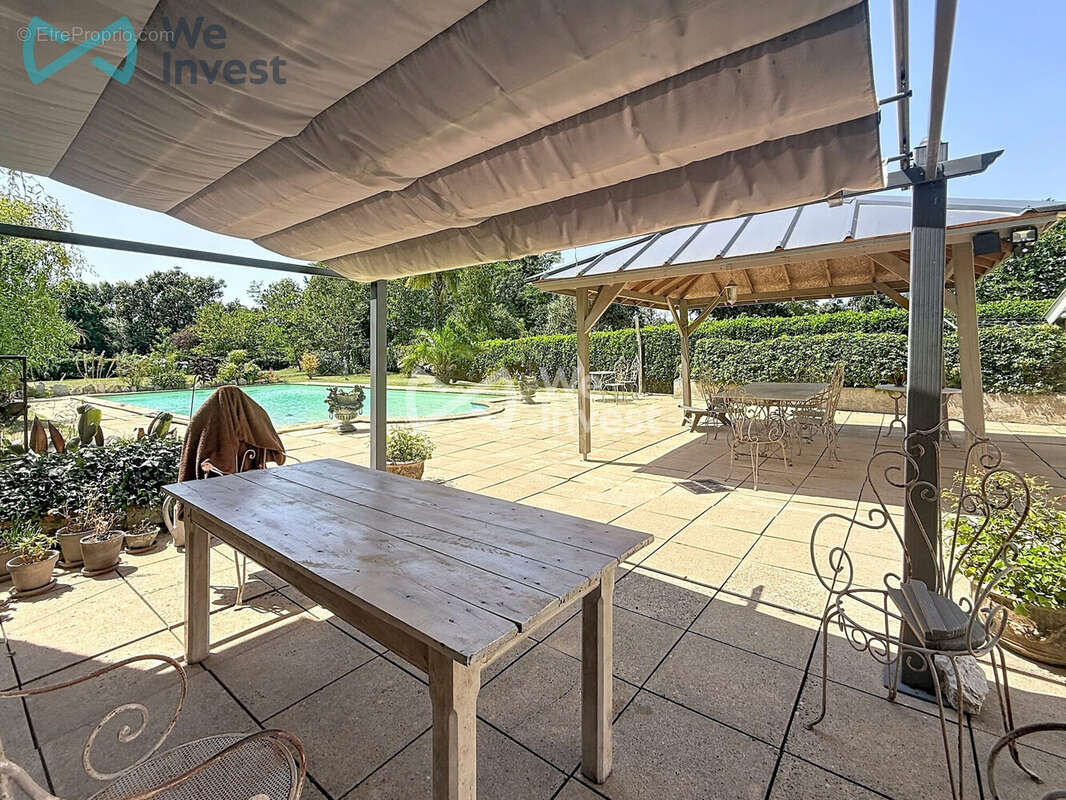 Maison 8 pièces 285 m² à vendre à Mont (64300) - photo 3