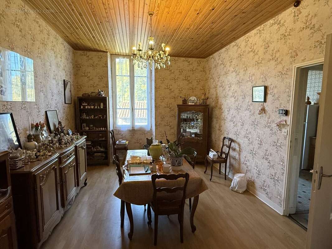 Maison à LA ROCHEFOUCAULD