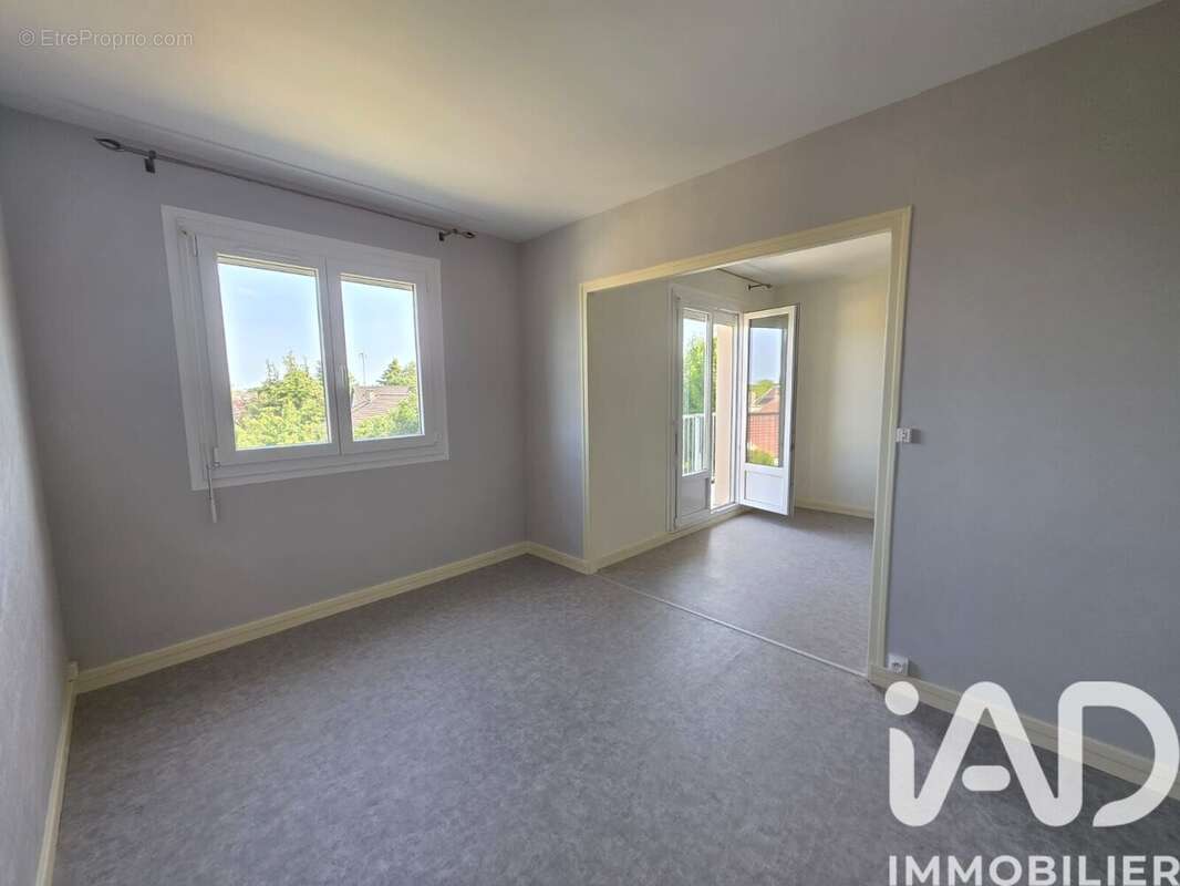 Photo 1 - Appartement à LA CHAPELLE-SAINT-LUC