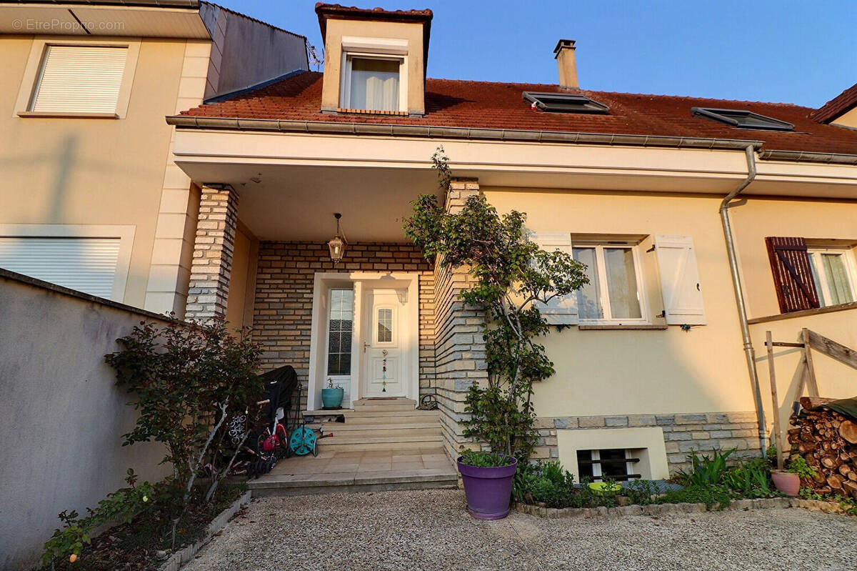 Maison à RAMBOUILLET