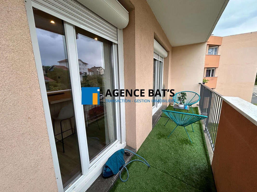Photo 8 - Appartement à ROCHE-LA-MOLIERE
