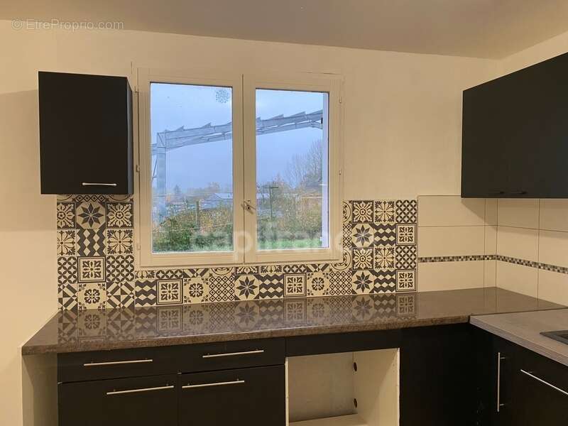 Maison à MONTENESCOURT