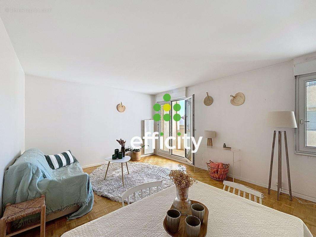 Appartement à LYON-6E