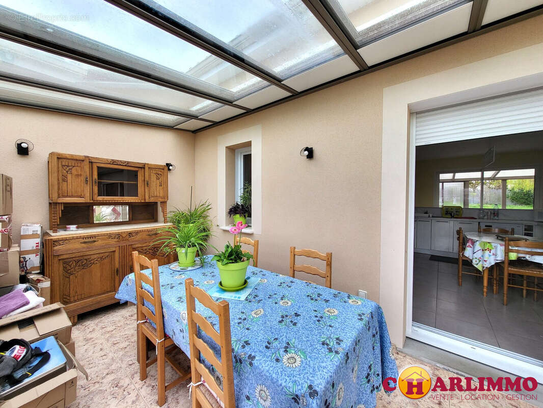 Maison à SAINT-JUNIEN