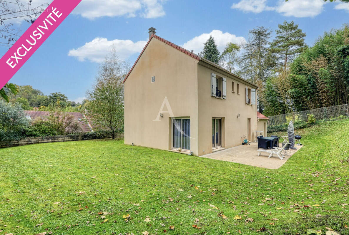Maison Oinville Sur Montcient 127 m², 4 chambres - photo 12