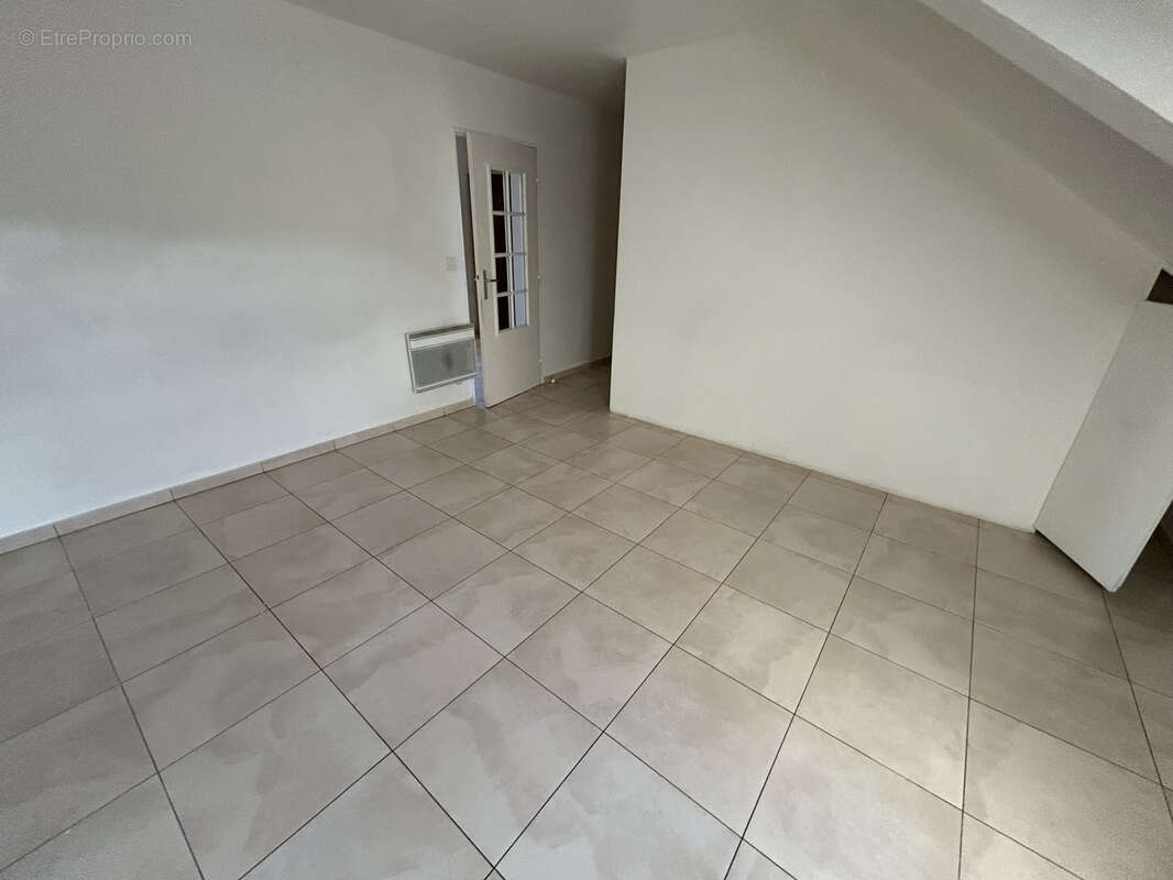 Appartement à CLAYE-SOUILLY