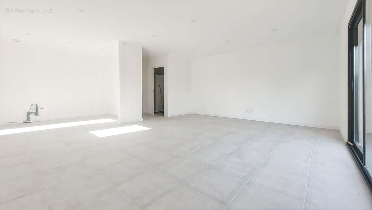 Maison 114 m² à Isse  - photo 3