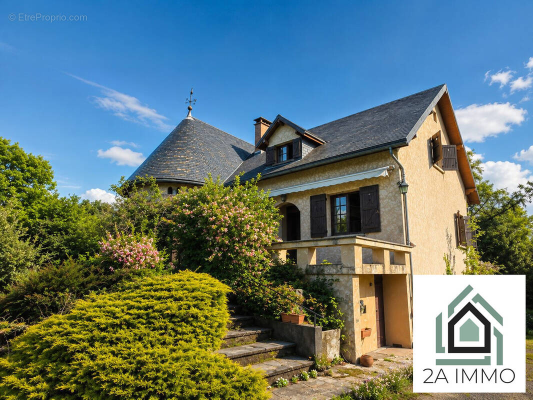 Maison à CHAPDES-BEAUFORT