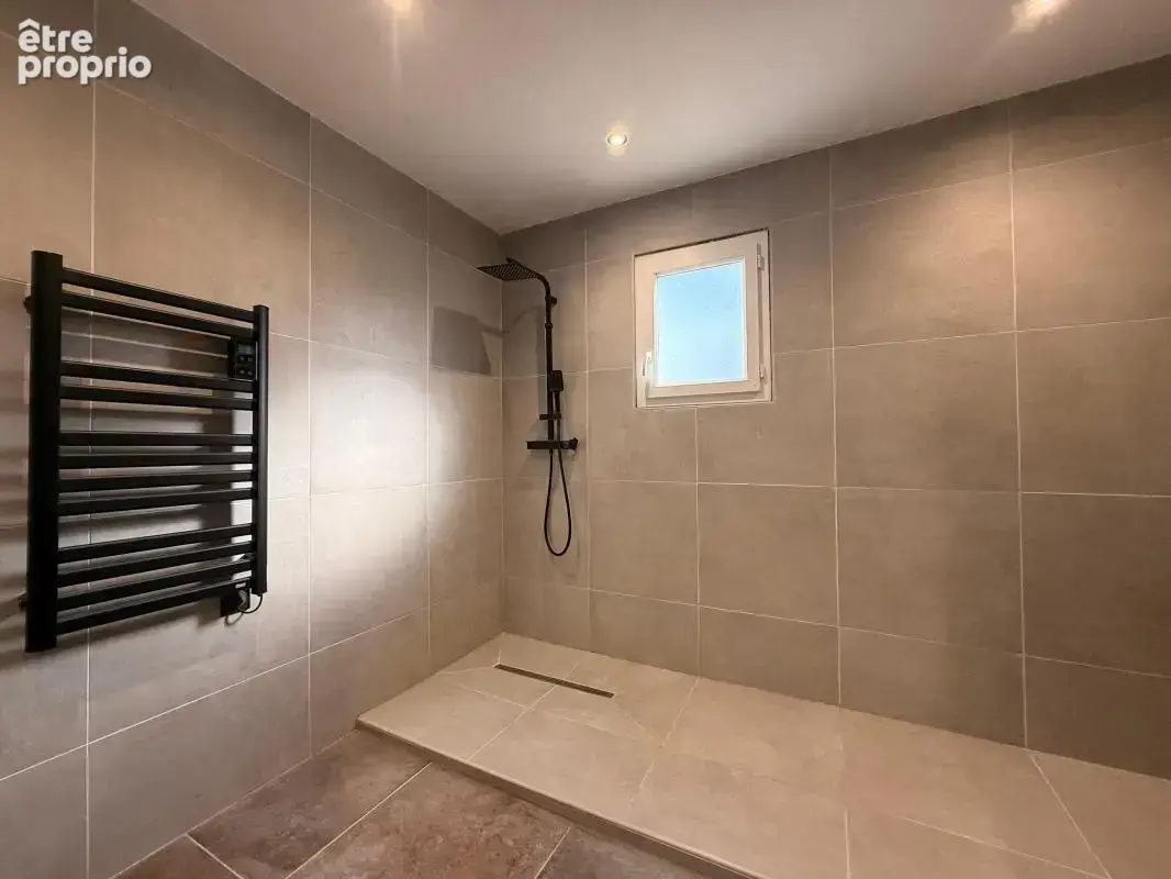 Saint Symphorien sur Saône, Maison de 120,87 m² , 4 chambres, double garage, terrain 696m² - photo 29