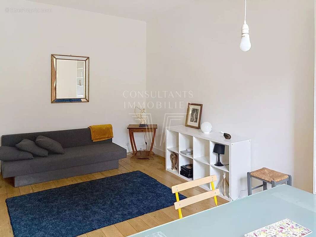 Appartement à NEUILLY-SUR-SEINE