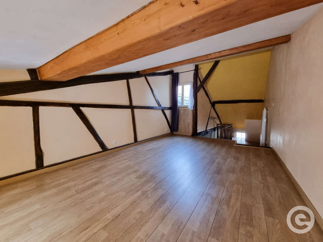 Maison à L'ISLE-SUR-SEREIN
