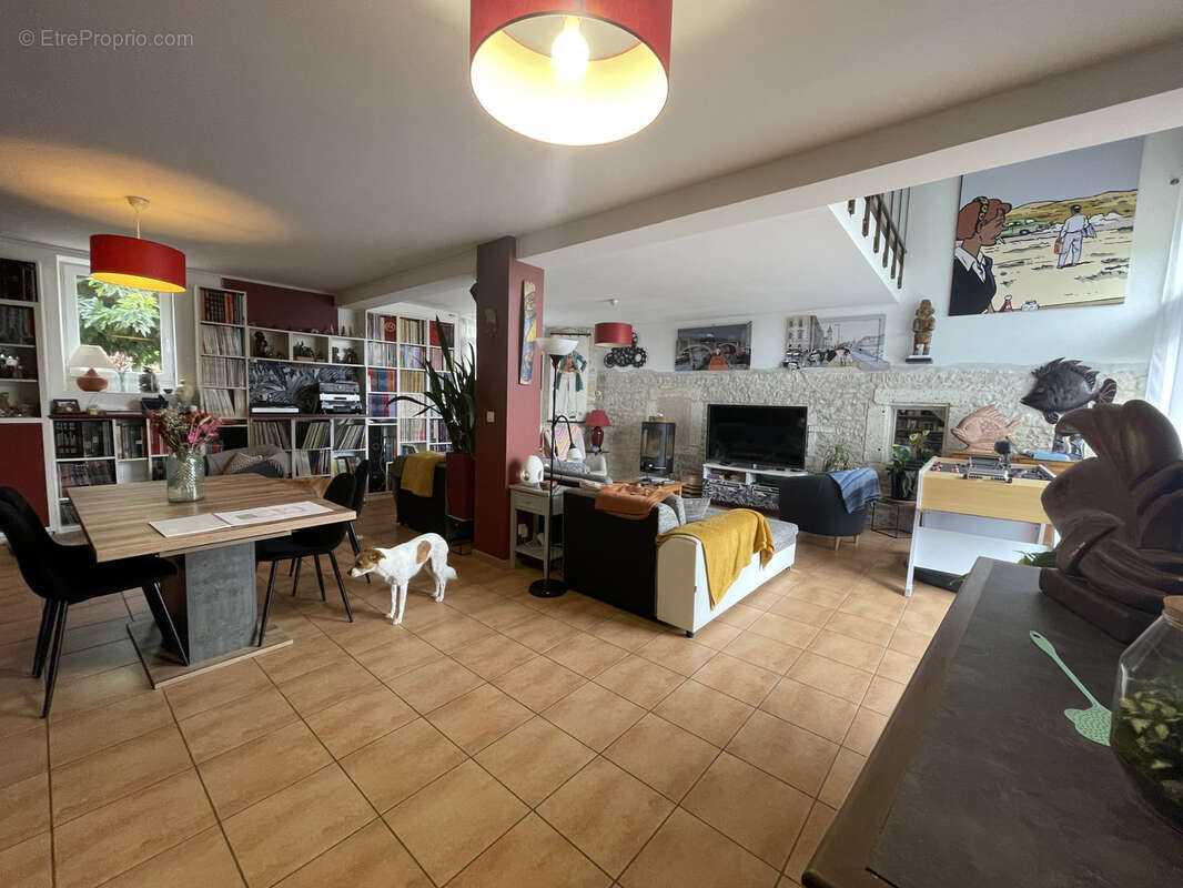 Maison à CHAMPNIERS