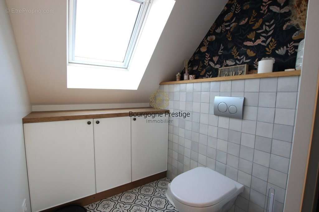 Jolie longere en pierre de 162 m² avec dependances sur un terrain de 1375 m² - photo 15