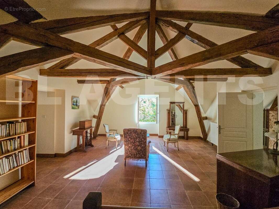 9 - Lionel MARC - BL Agents - JJS Bourgeoise - Maison à FAYE-LA-VINEUSE