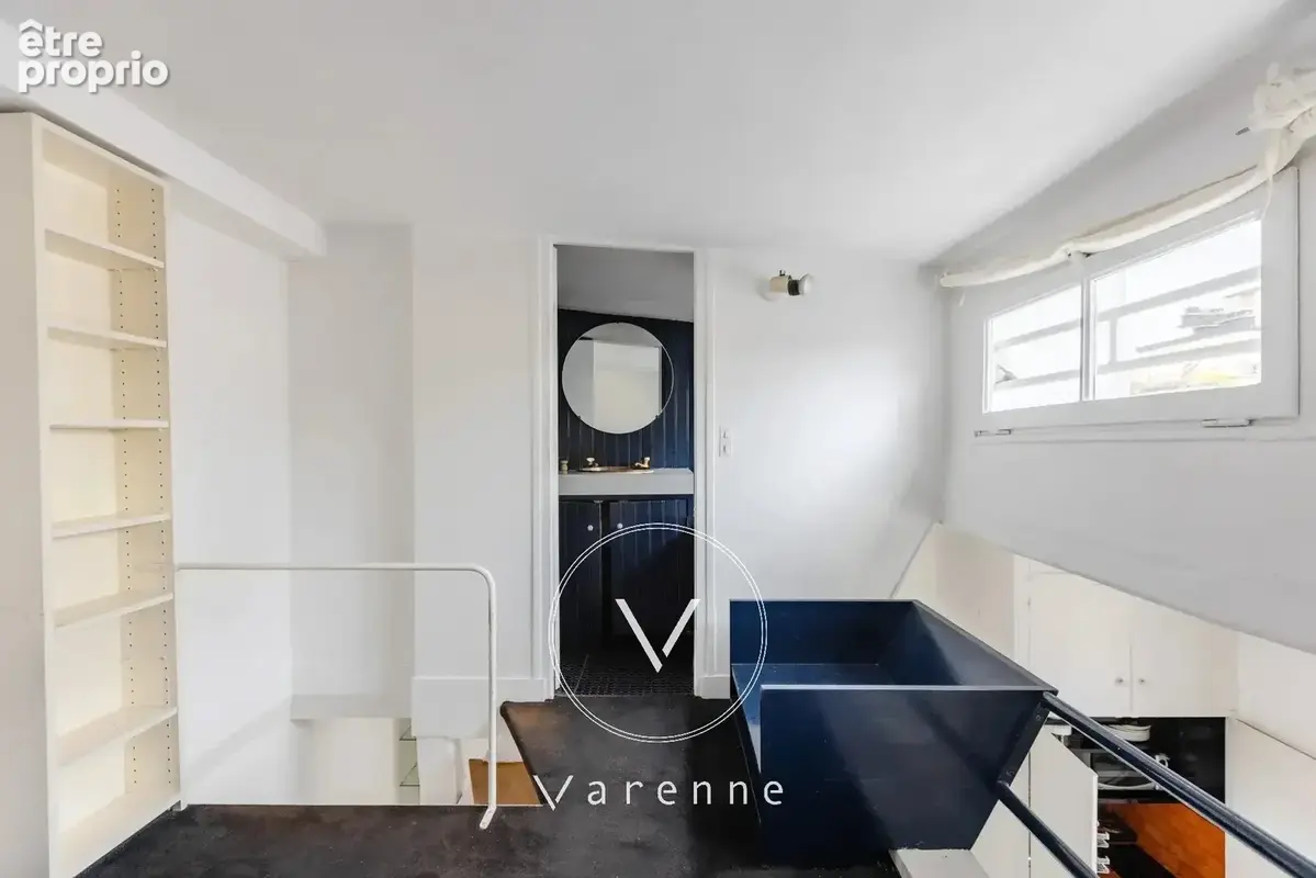 Paris 7 - Appartement en dernier étage traversant - photo 7