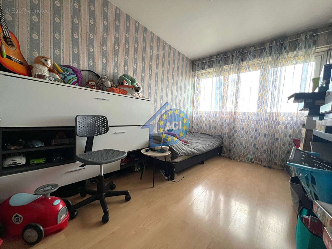 Appartement à MANTES-LA-VILLE