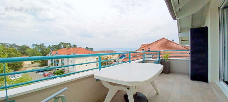 GEX   Appartement T4 de 84 m2 en dernier étage avec terrasse . - photo 12