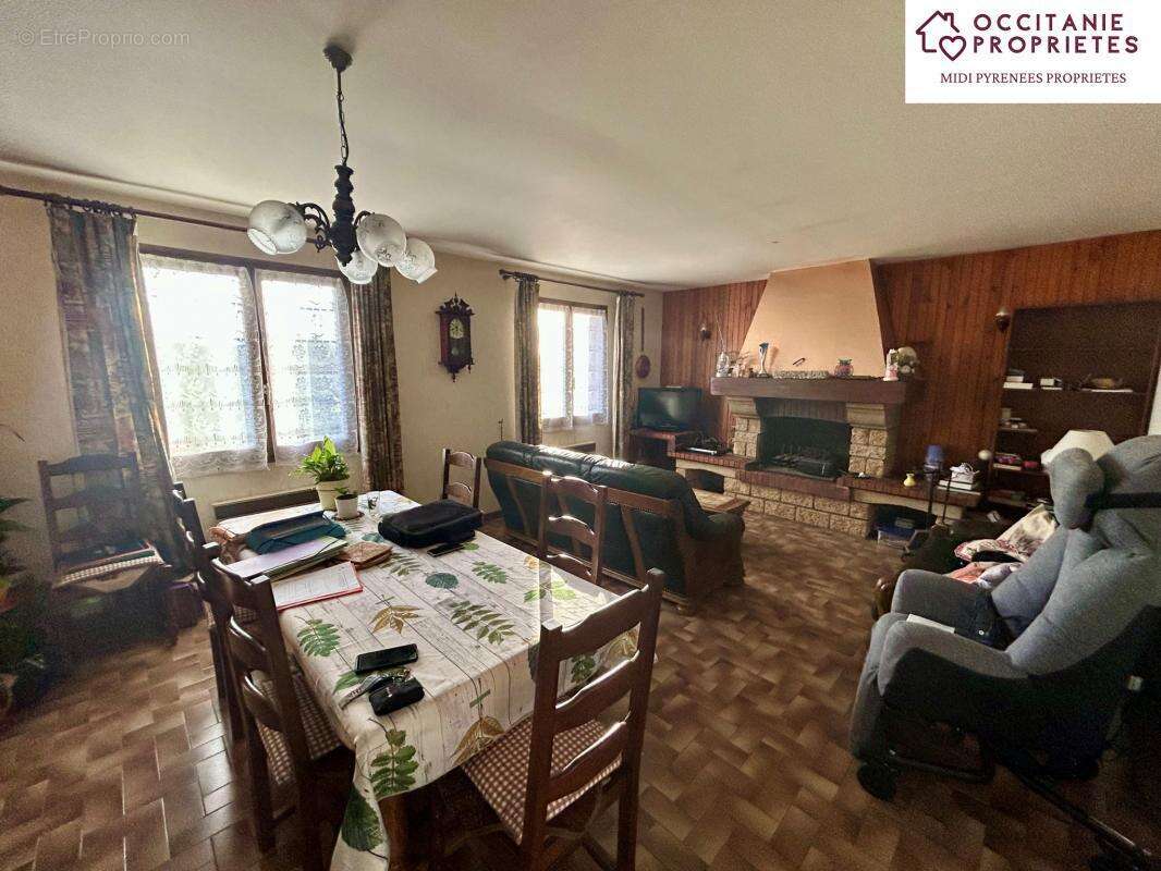 Maison à LAGARDELLE-SUR-LEZE