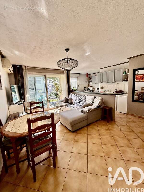 Photo 3 - Appartement à SAINT-LAURENT-DU-VAR