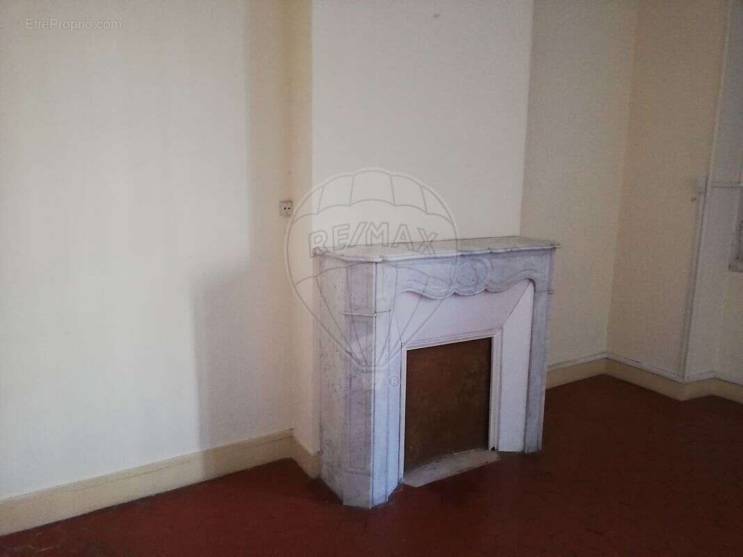 Autre à MARSEILLE-4E