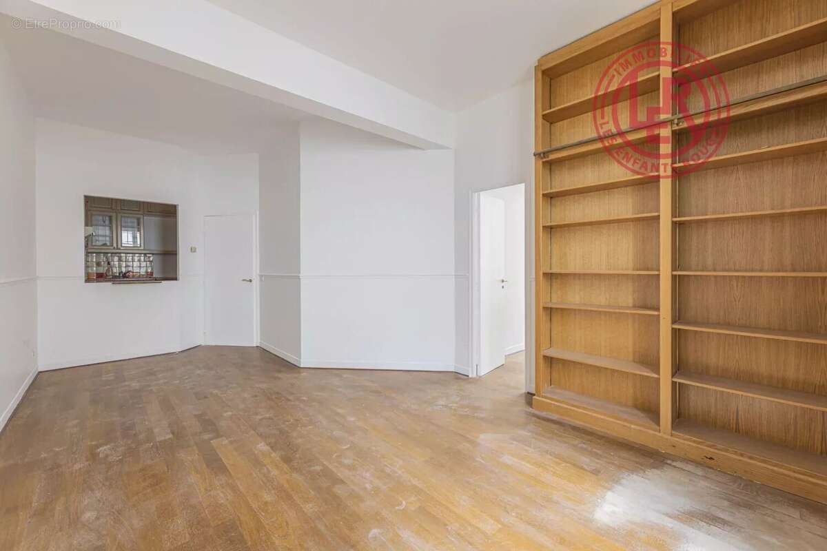 Appartement à PARIS-4E