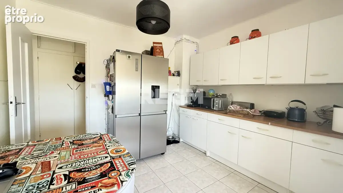 Appartement 4 pièces de 67 m2 avec cave et parking privé - photo 6