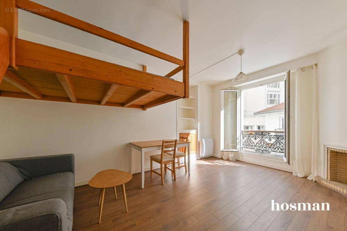 Appartement à PARIS-18E