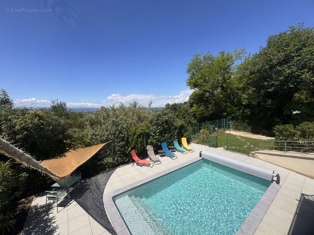 Maison à CHATEAUNEUF-SUR-ISERE