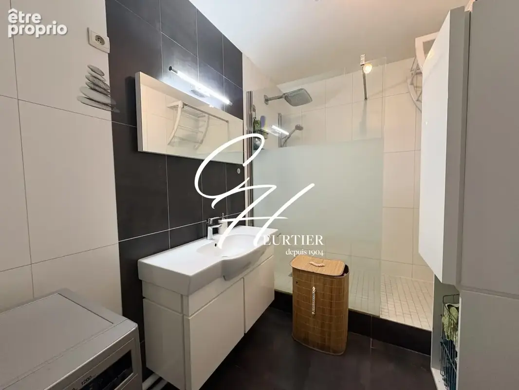 Appartement 69 m² à Voiron  - photo 8