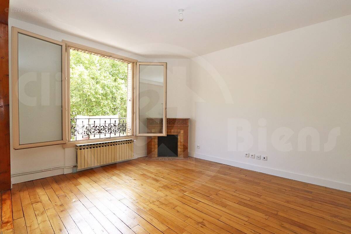 082025 - Appartement à CHAVILLE