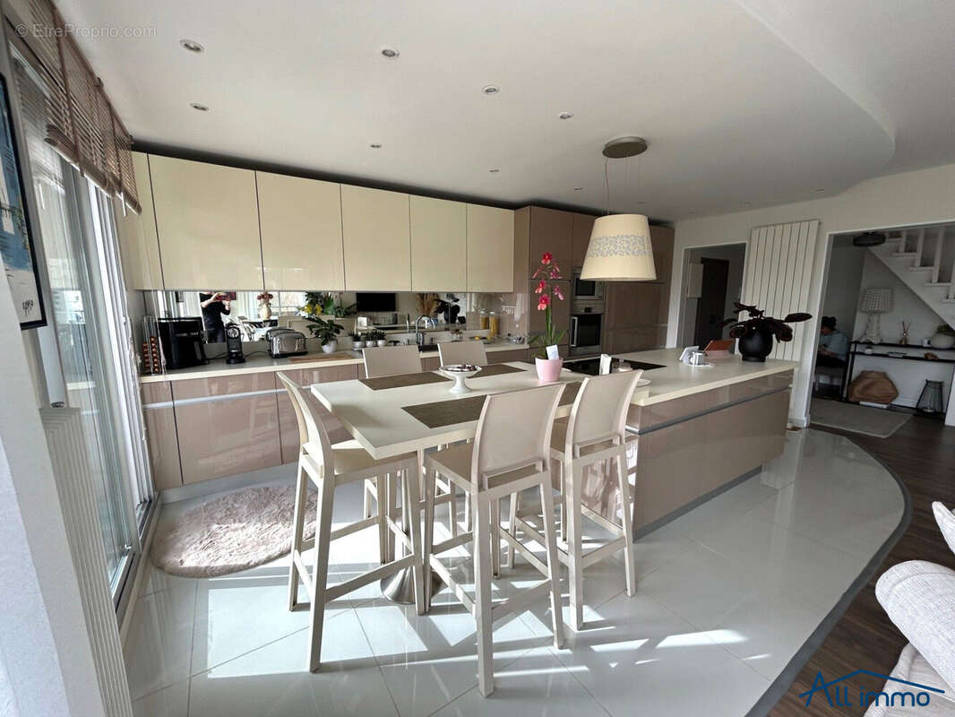 Appartement à YERRES