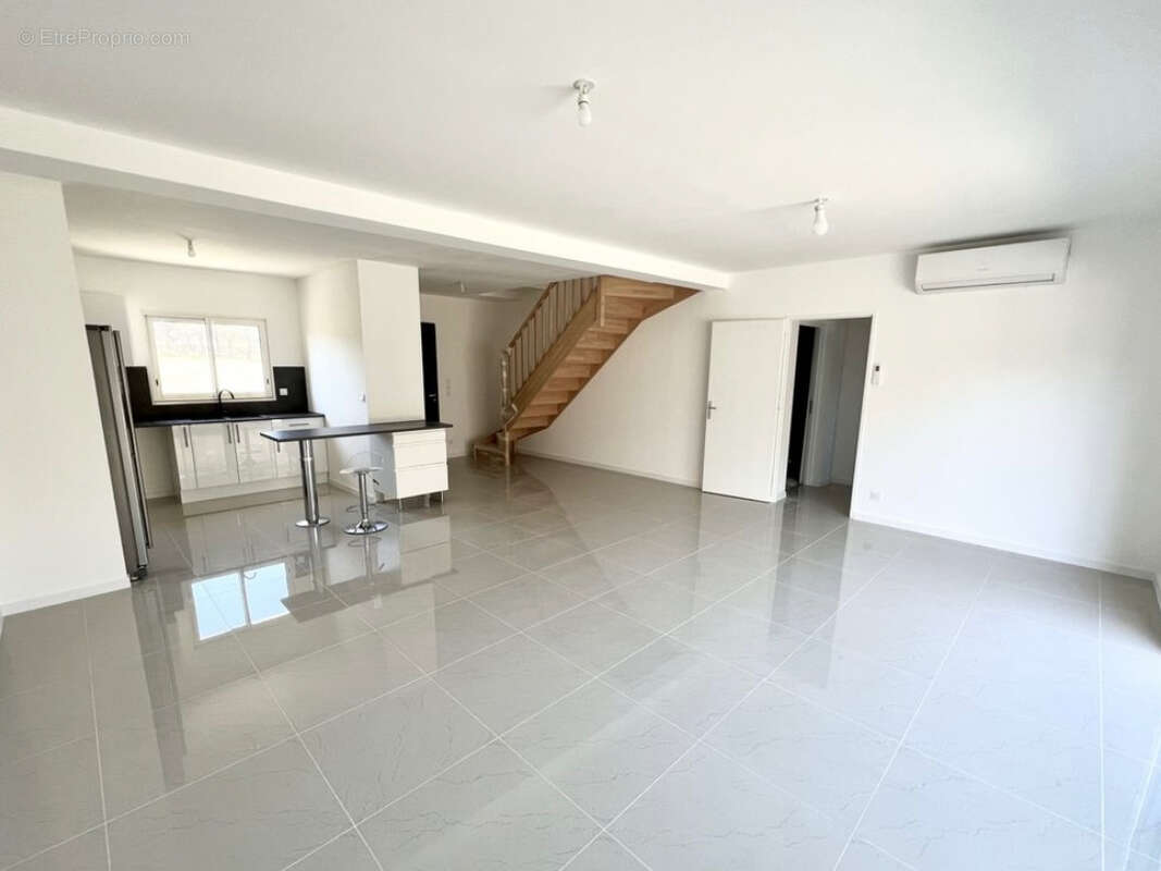 Maison à PECHBONNIEU