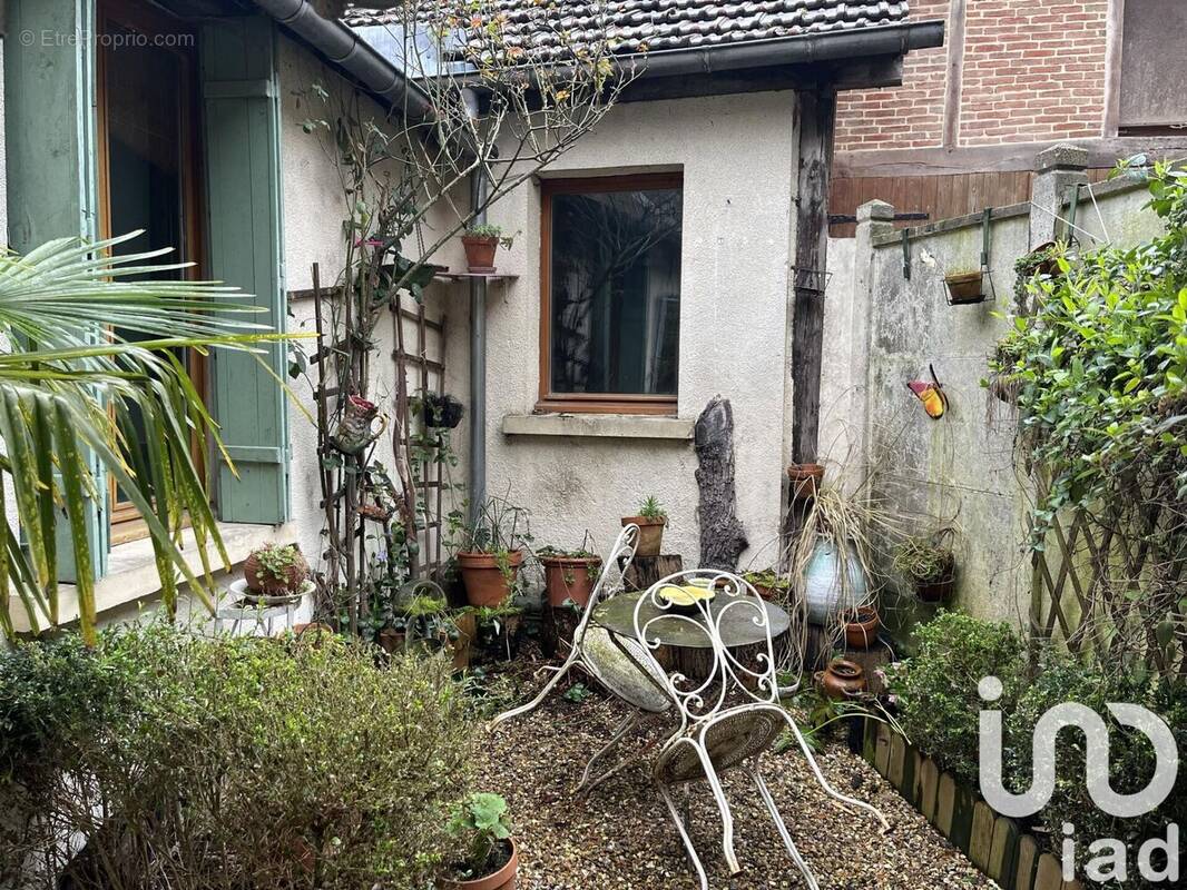 Photo 1 - Maison à MAINNEVILLE