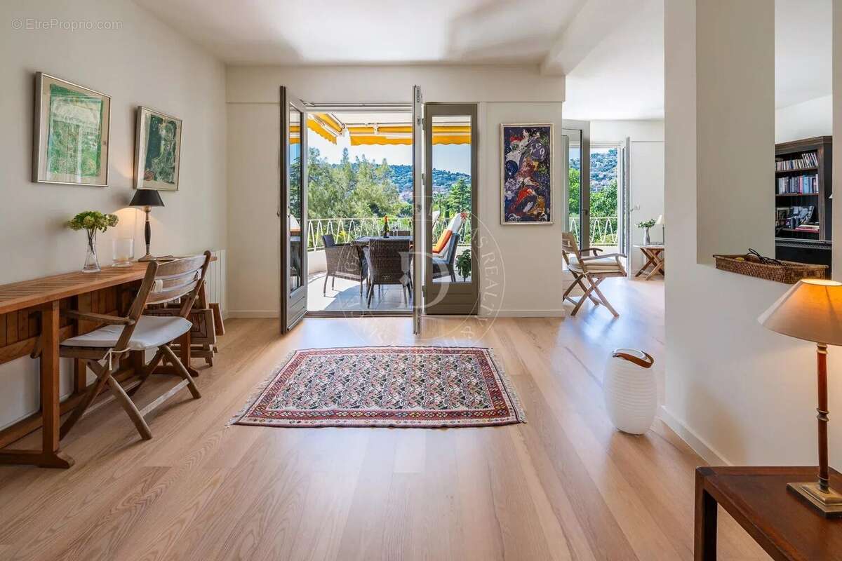 Appartement à VILLEFRANCHE-SUR-MER