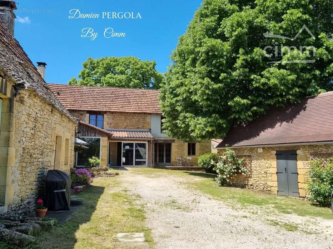 Propriété de caractère avec 5 suites, grange et hangar au cœur du Périgord Noir - photo 15