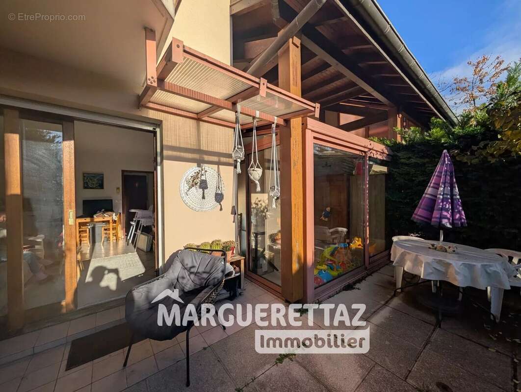 Appartement à REIGNIER