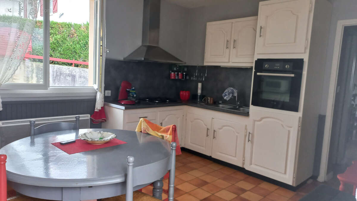 Maison à AICIRITS-CAMOU-SUHAST