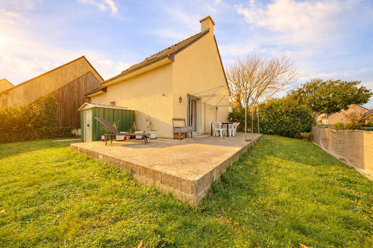 Maison à VERN-SUR-SEICHE
